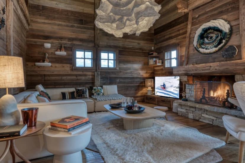 Serene Chalet with Breathtaking Mountain Views
