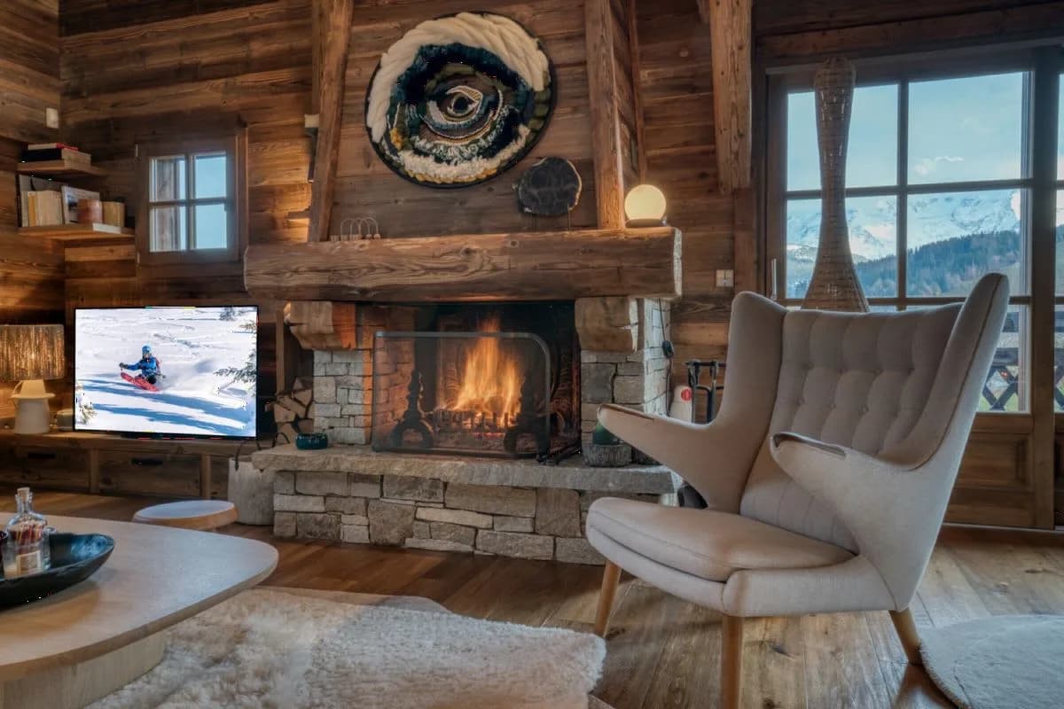 Serene Chalet with Breathtaking Mountain Views photo 3