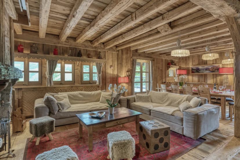 Authentic Farmhouse-Style Chalet Near Village