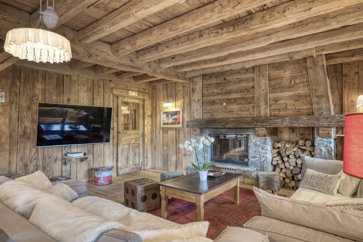 Authentic Farmhouse-Style Chalet Near Village photo 2