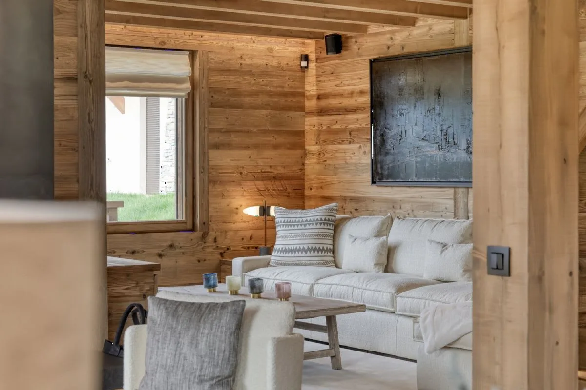 Authentic Chalet Blending Tradition and Comfort photo 2