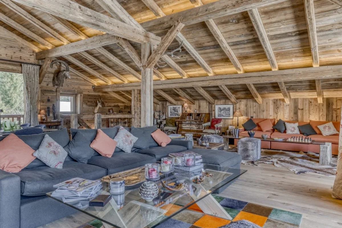 Restful Chalet Surrounded by Mountain Serenity