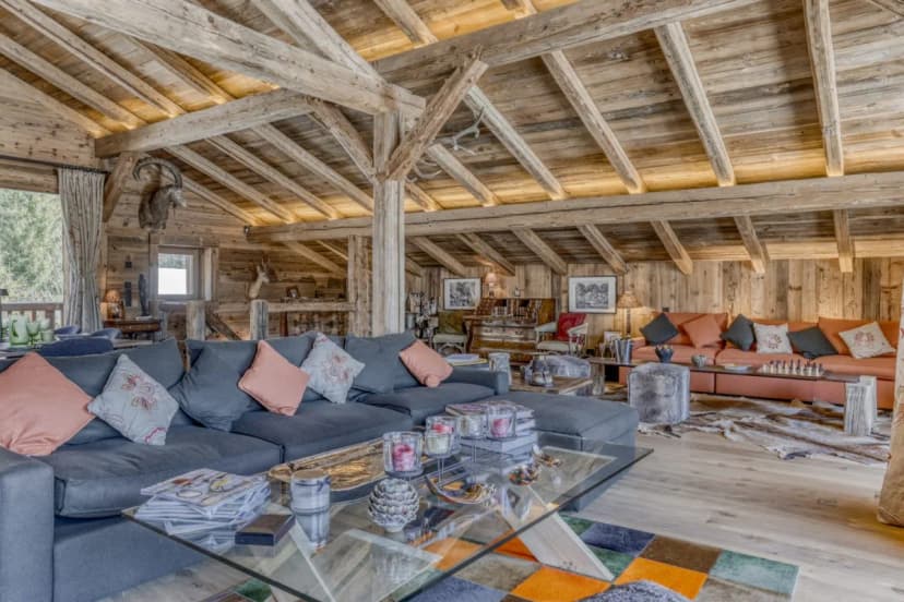 Restful Chalet Surrounded by Mountain Serenity