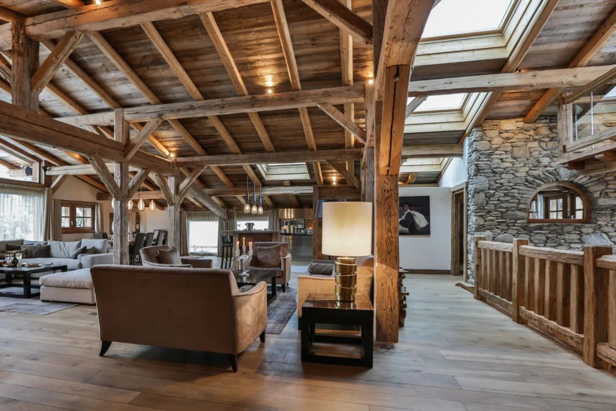 Family Chalet Offering Charm and Relaxation photo 5