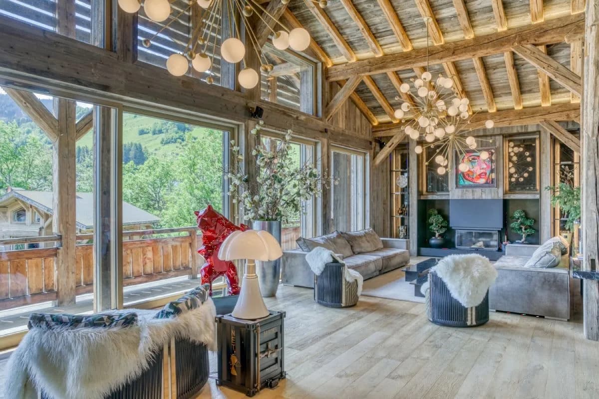Modern Five-Level Chalet with Private Elevator photo 4