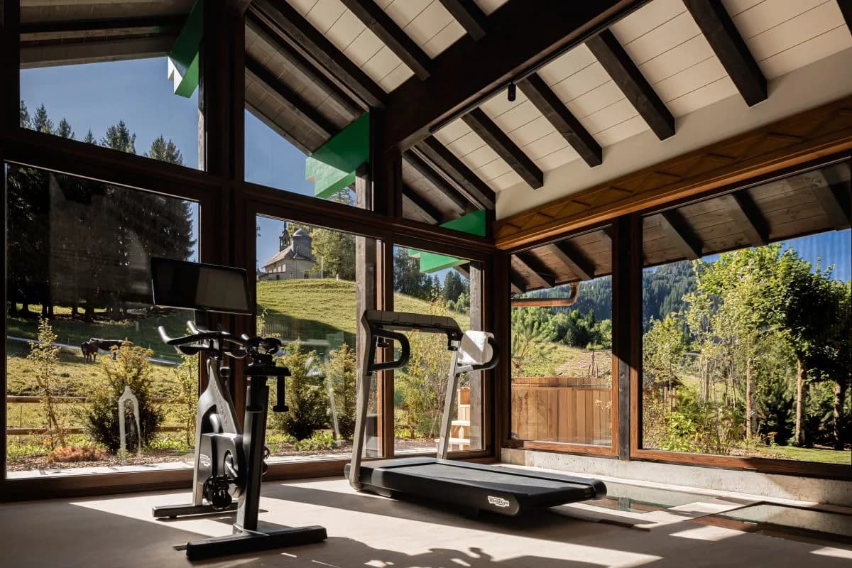 Luxury Chalet with Outdoor Bath and Gym photo 5