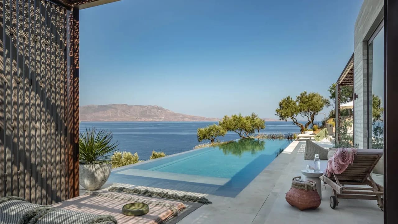 Seafront Escape With Infinity Pool Bliss photo 5