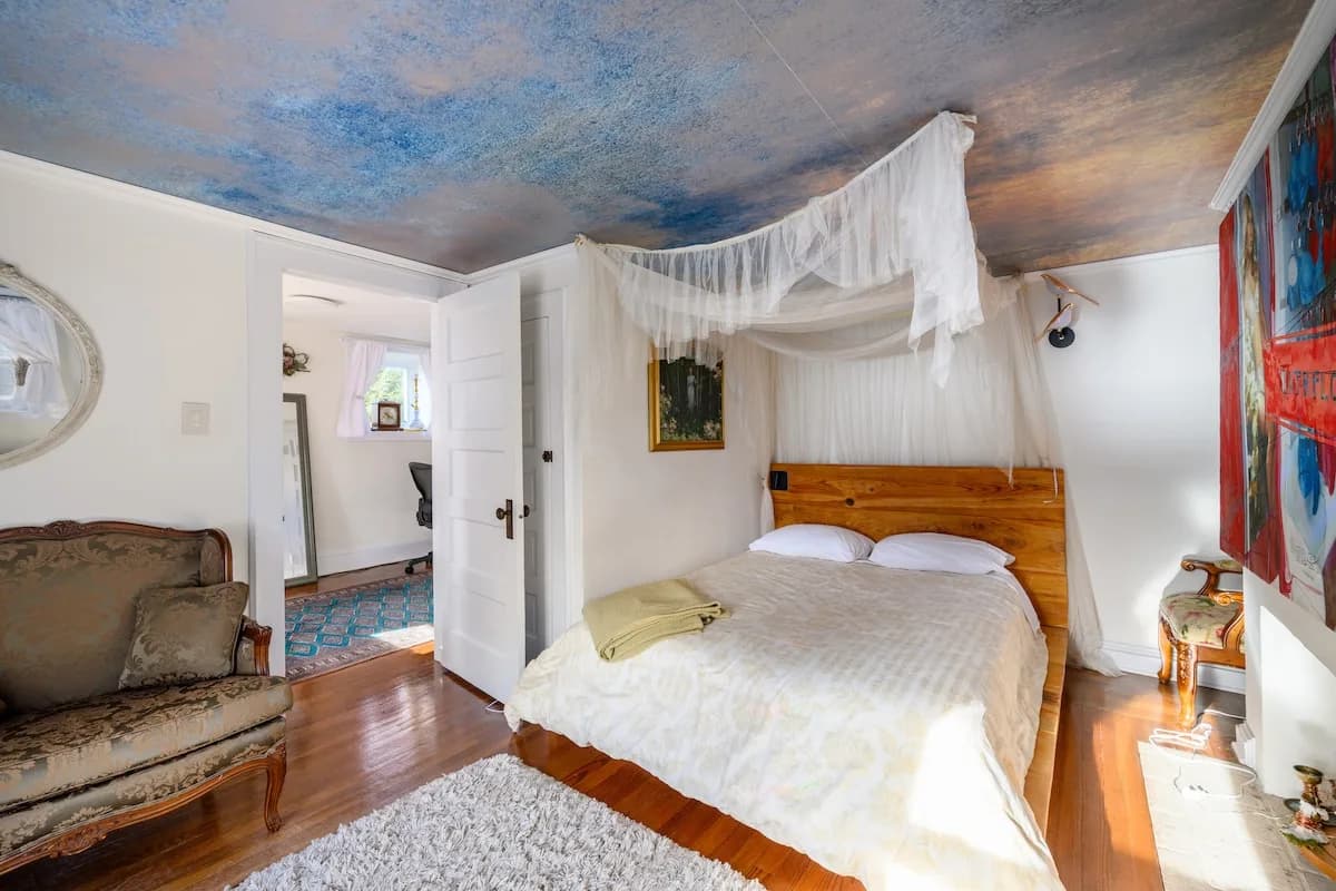 Historic Riverfront Two Bedroom Home in New Jersey photo 2