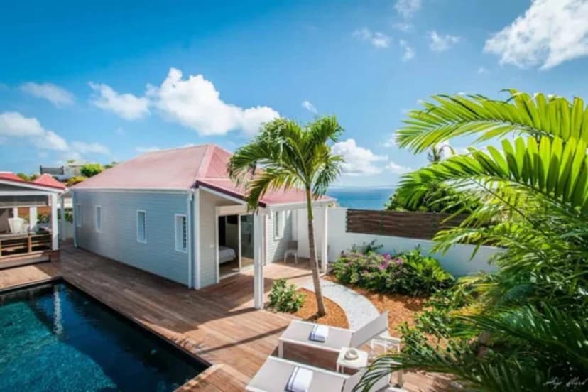 Charming Pointe Milou Villa With Pool