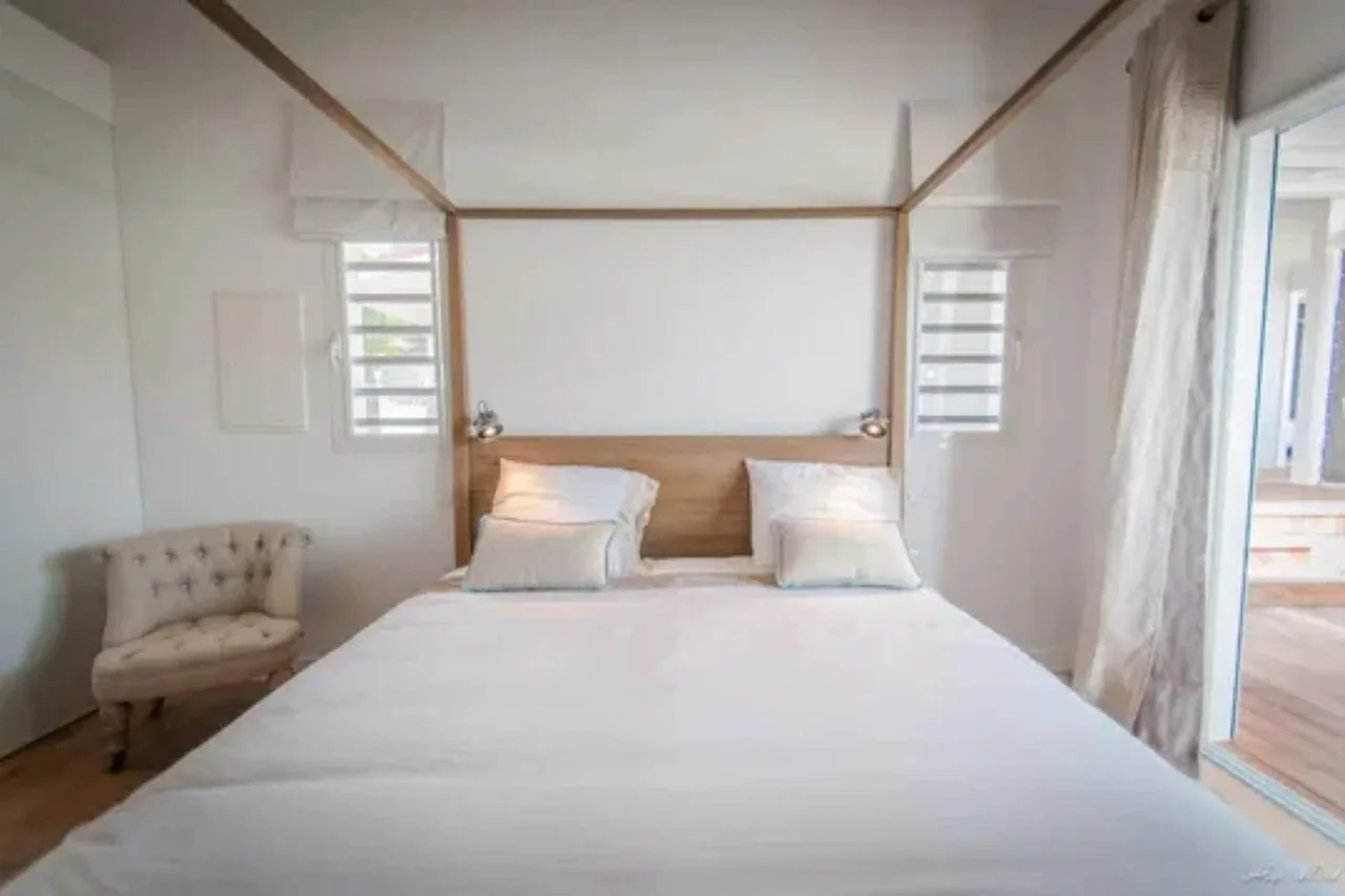 Charming Pointe Milou Villa With Pool photo 3