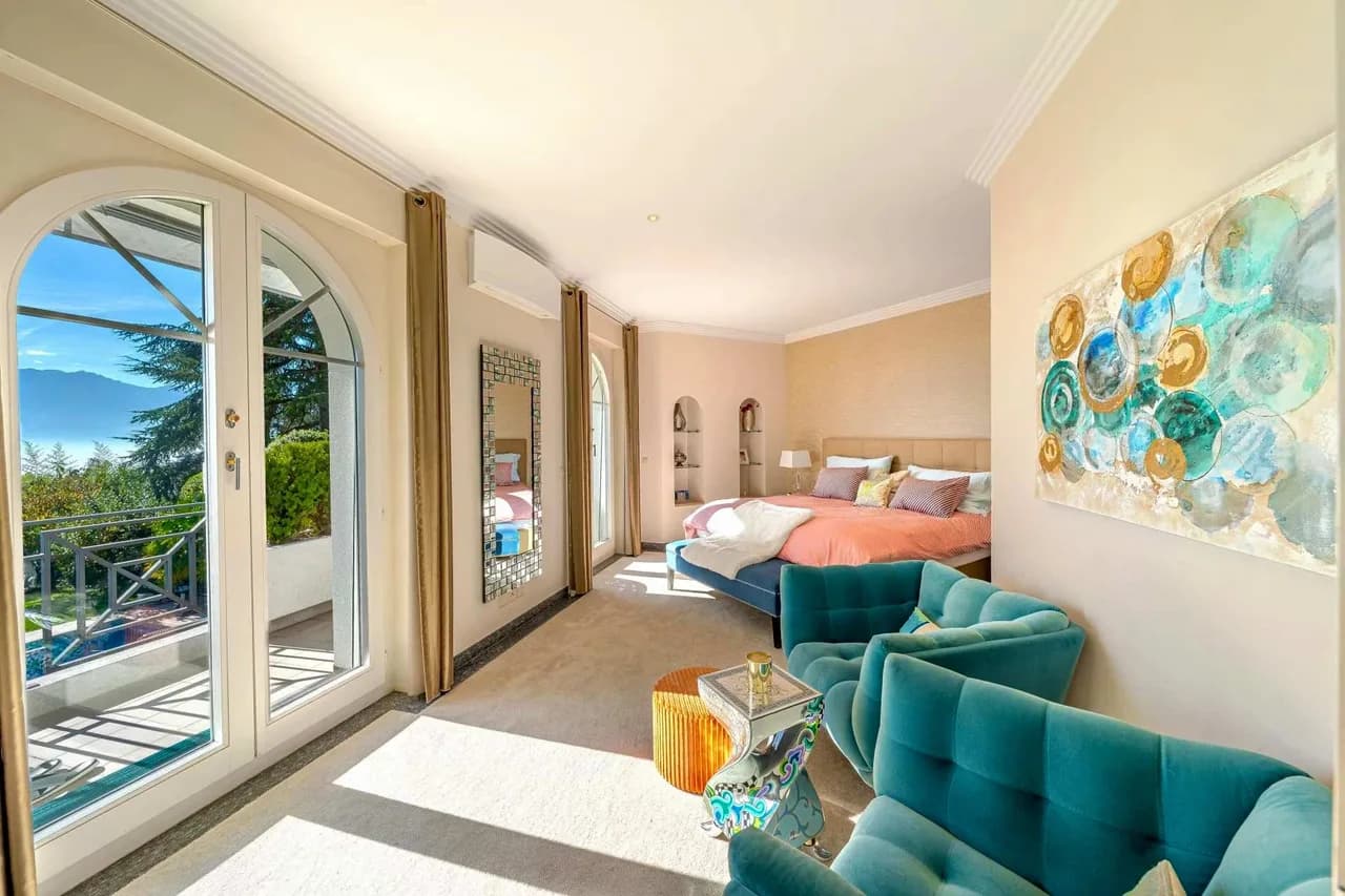 Panorama Luxe Villa — A Swiss Riviera Haven photo 4