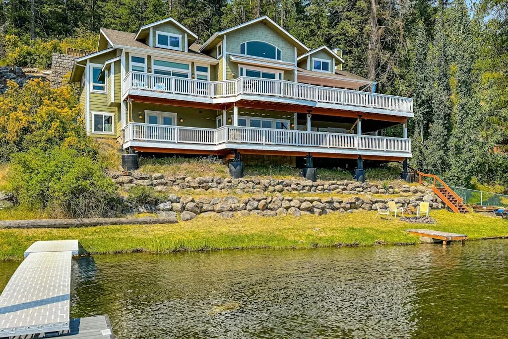 Lakefront Four Bedroom Home in Coeur d'Alene