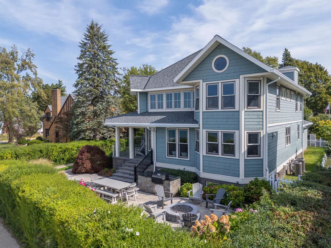 Panoramic Lake View Villa in South Haven, Michigan, USA