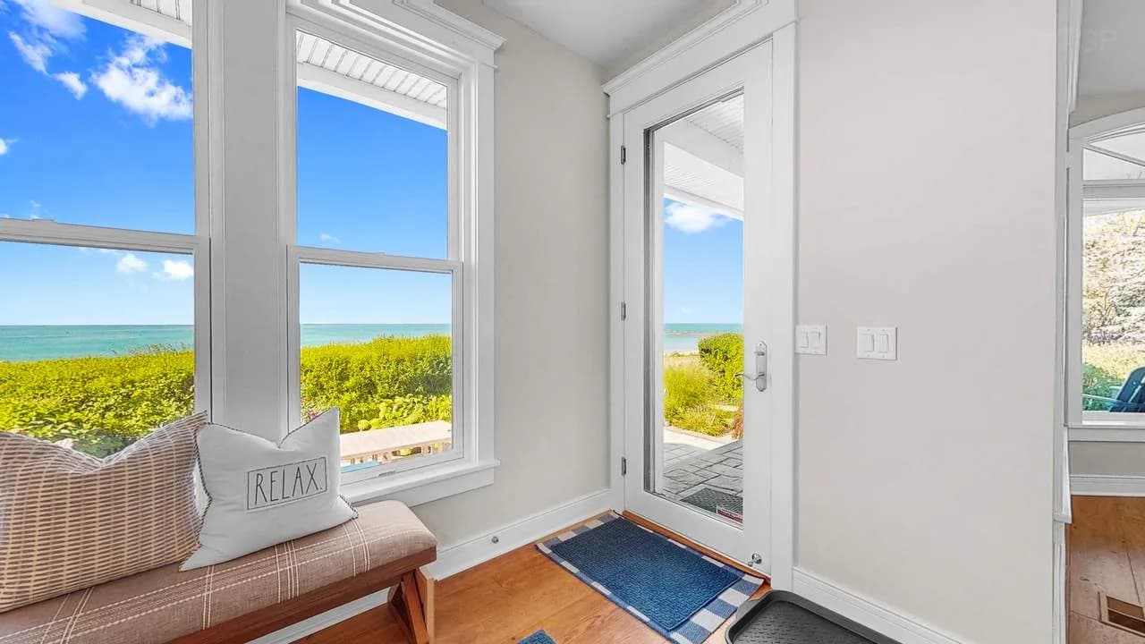 Panoramic Lake View Villa in South Haven, Michigan, USA photo 5
