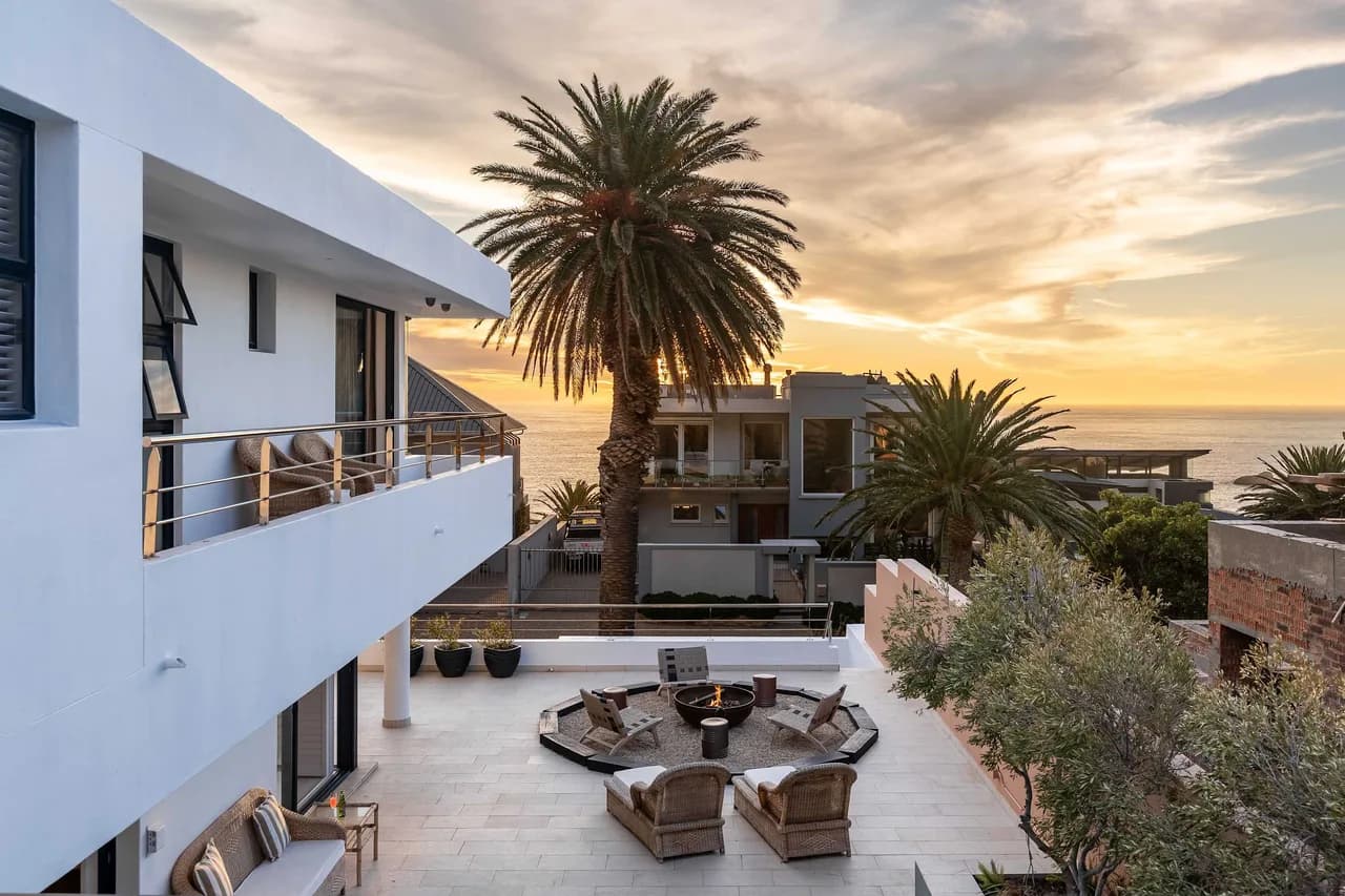Seaside View Five Bedroom Villa in Camps Bay photo 2