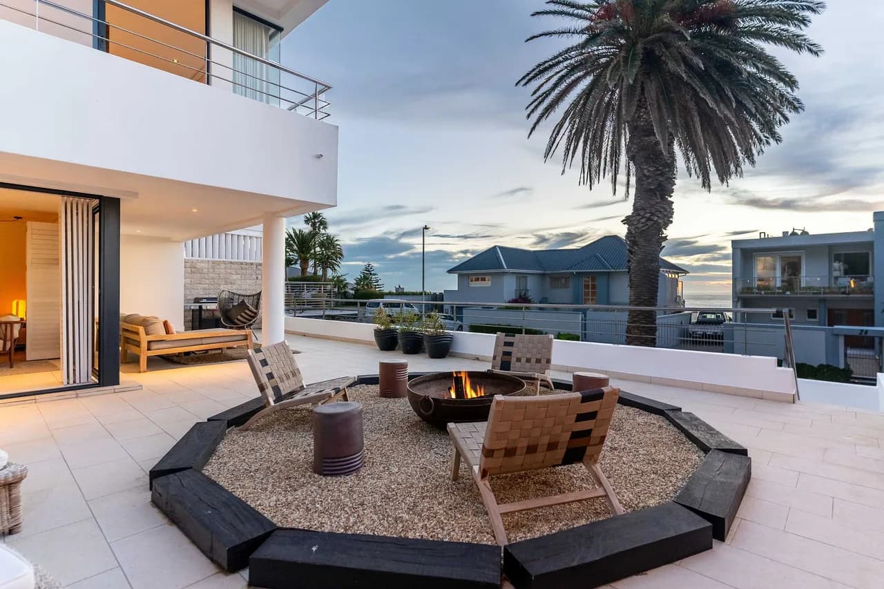Seaside View Five Bedroom Villa in Camps Bay photo 4