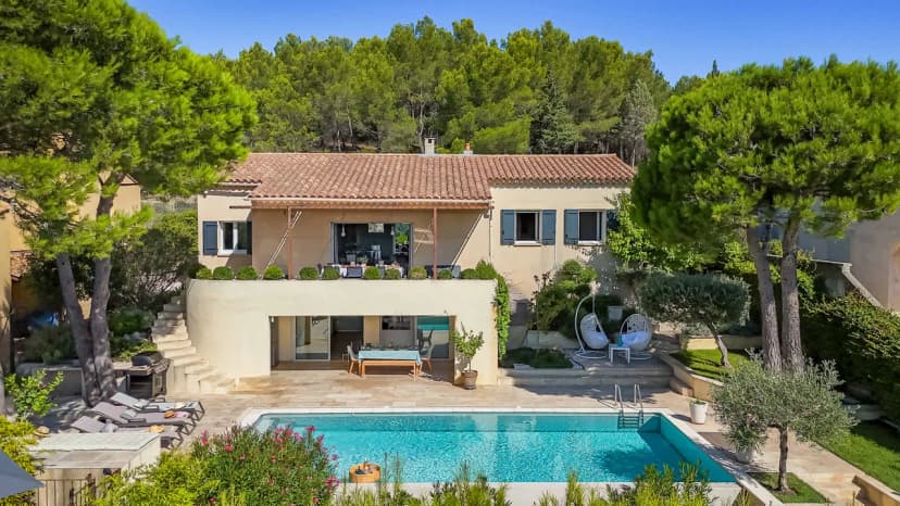 Horizon View Villa in Provence
