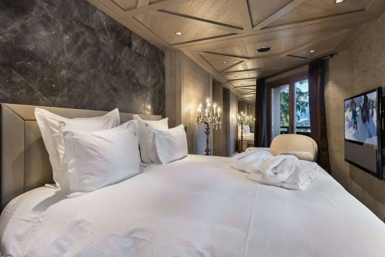 Exclusive Courchevel Stay With Full Services photo 4