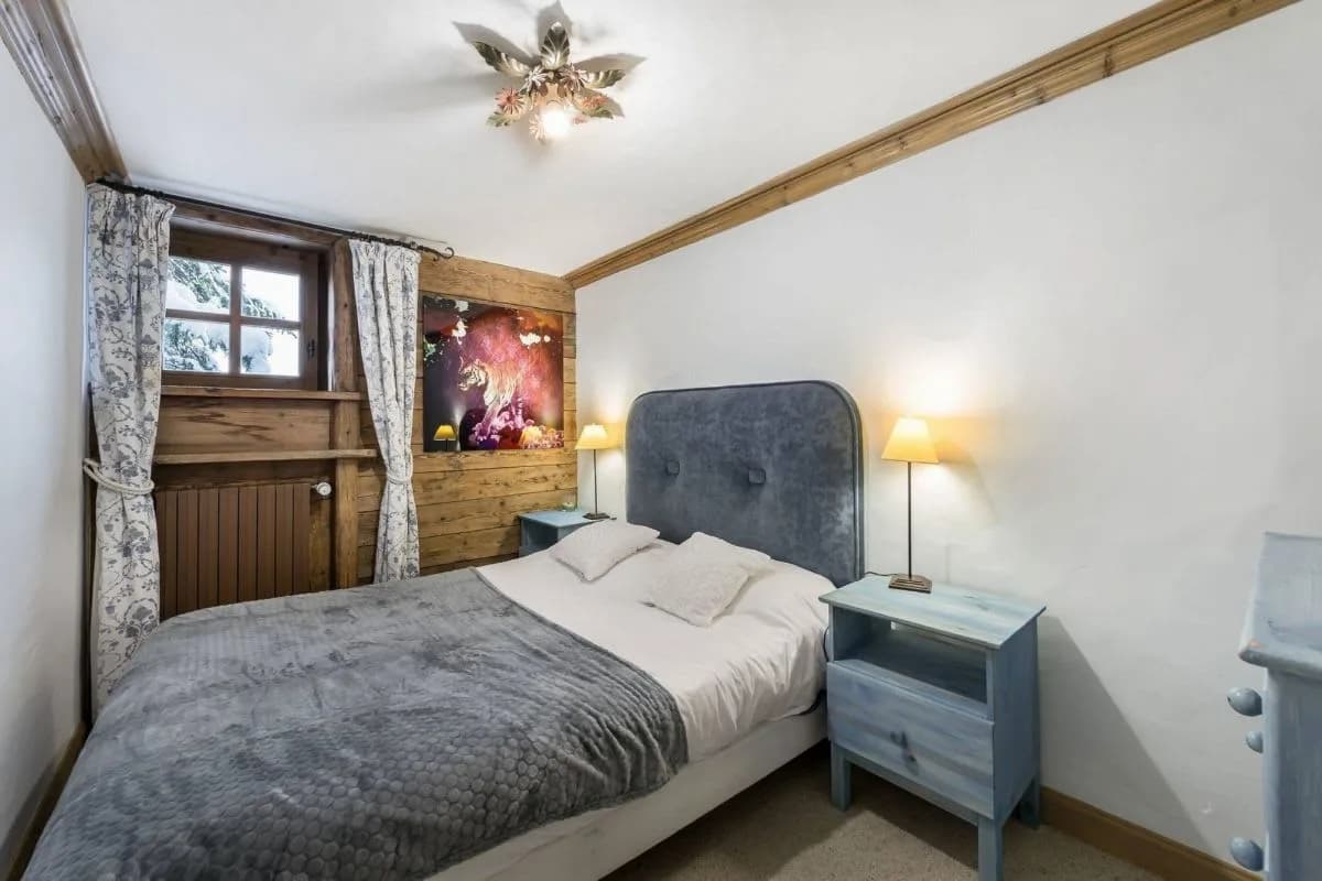 Traditional Alpine Chalet Near Courchevel Slopes photo 3