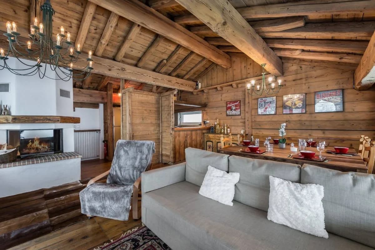 Traditional Alpine Chalet Near Courchevel Slopes photo 4