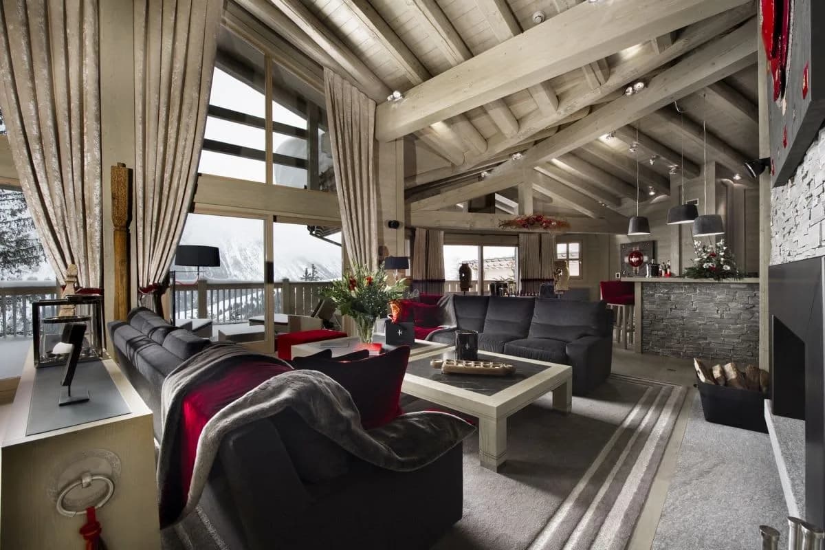 High-End Mountain Escape With Gourmet Kitchen photo 4