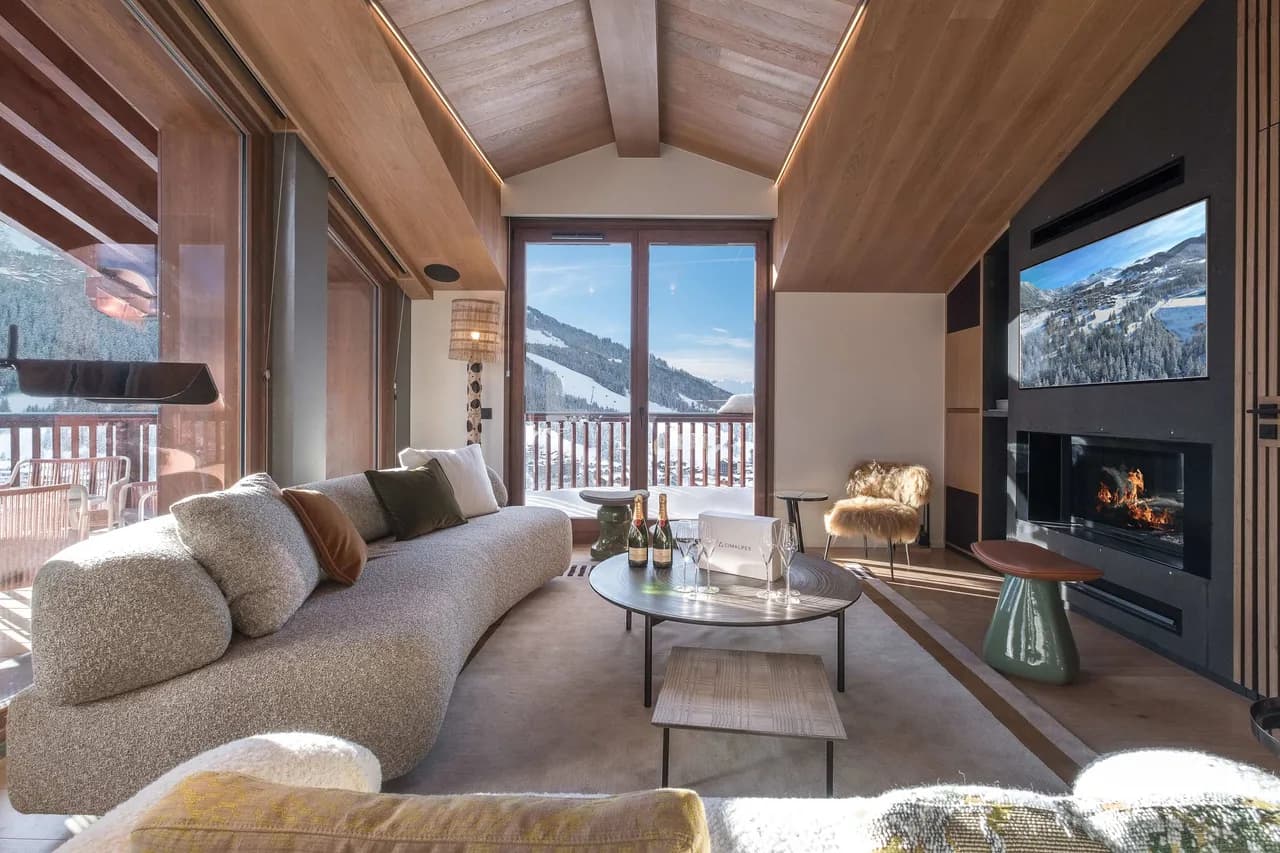 Relaxing Mountain Escape With Jacuzzi photo 2