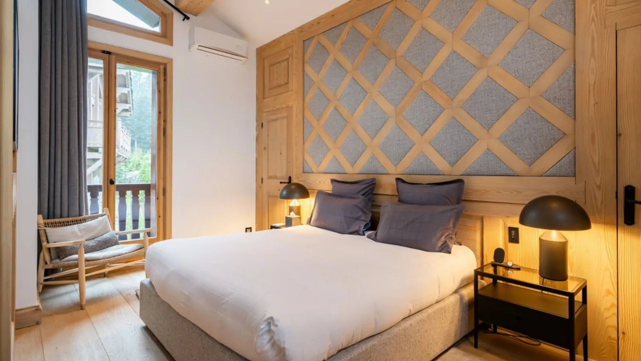 Spacious Courchevel Chalet With Pool Spa photo 3