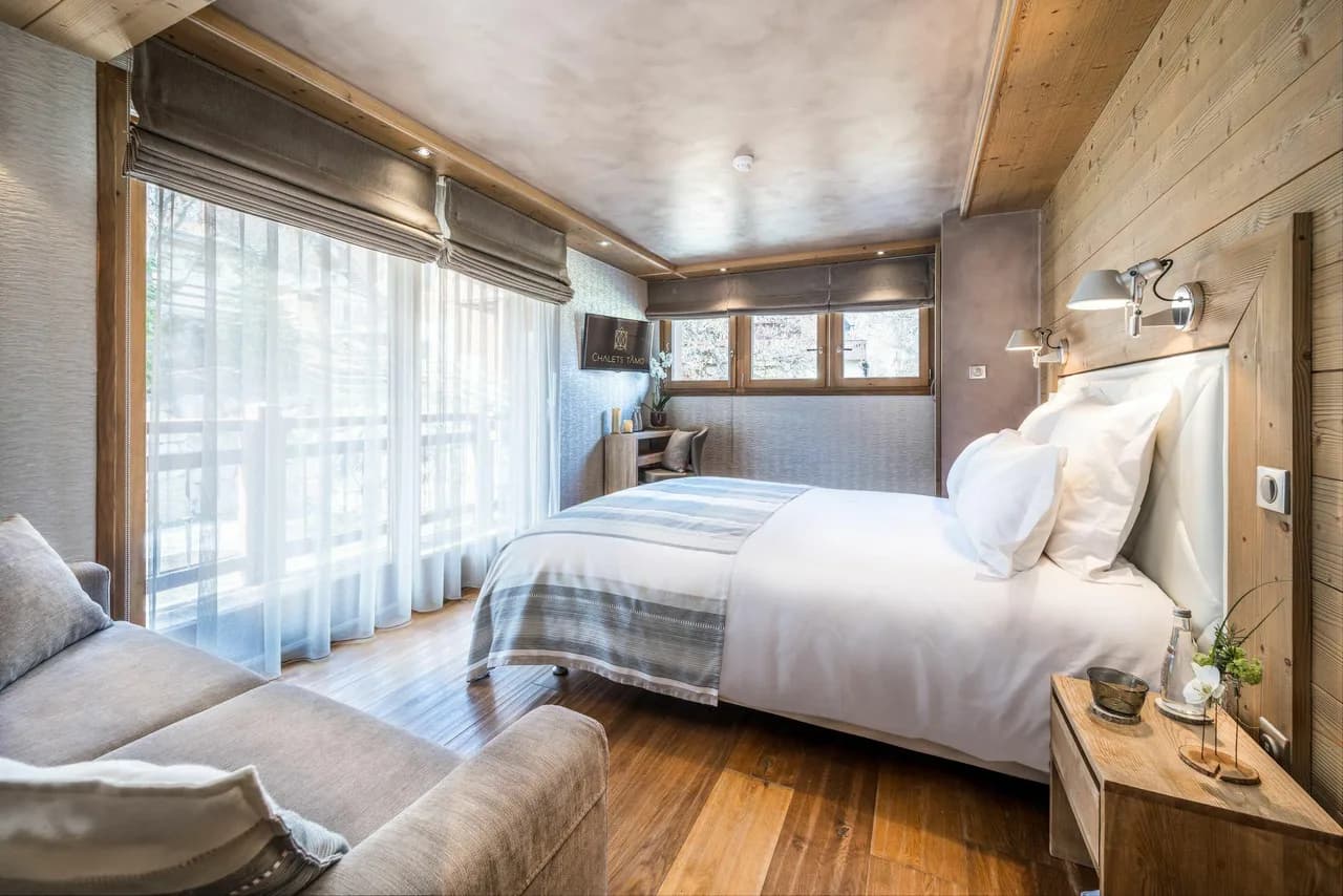 Spacious Courchevel Chalet With Pool Spa photo 2