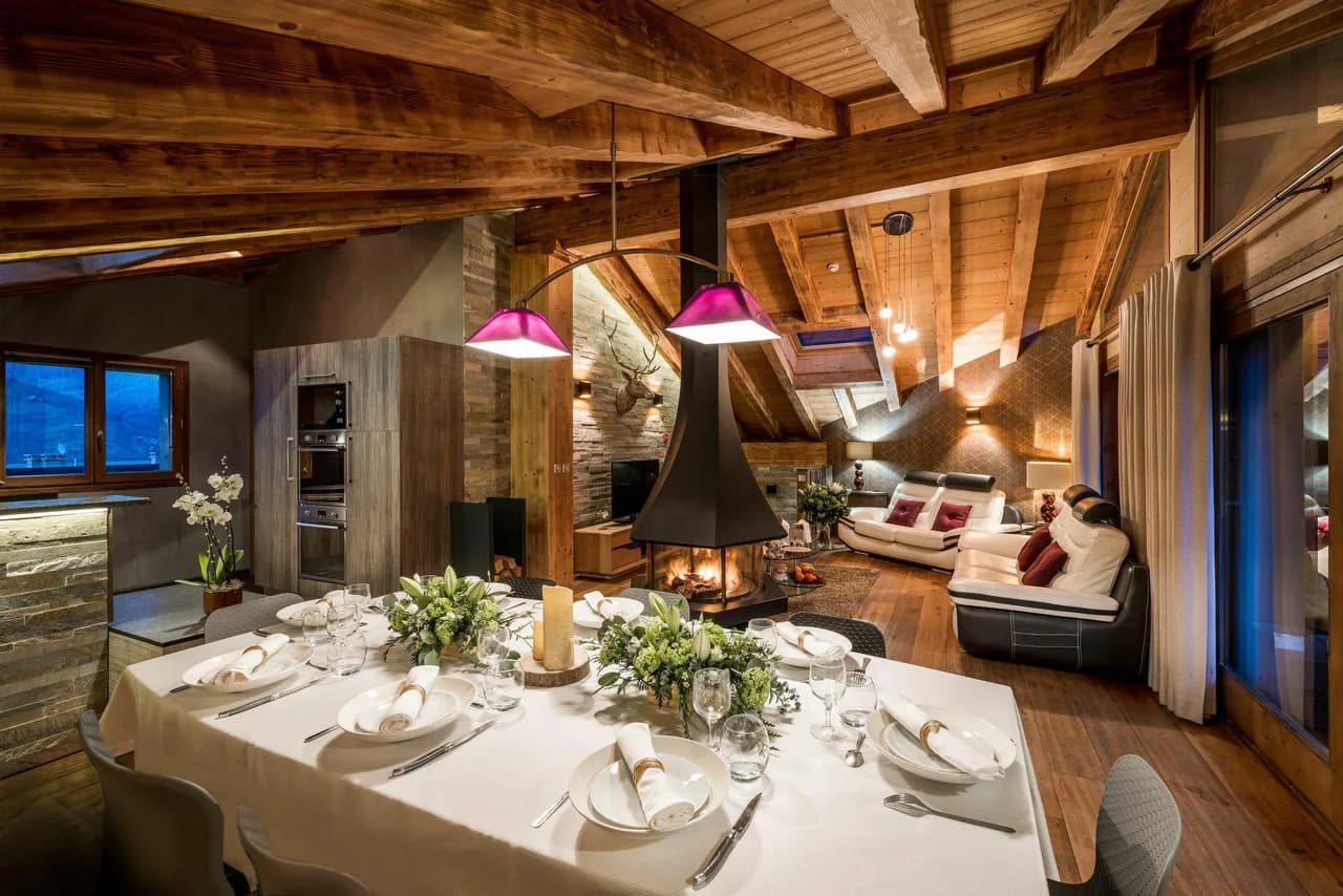 Spacious Courchevel Chalet With Pool Spa photo 5
