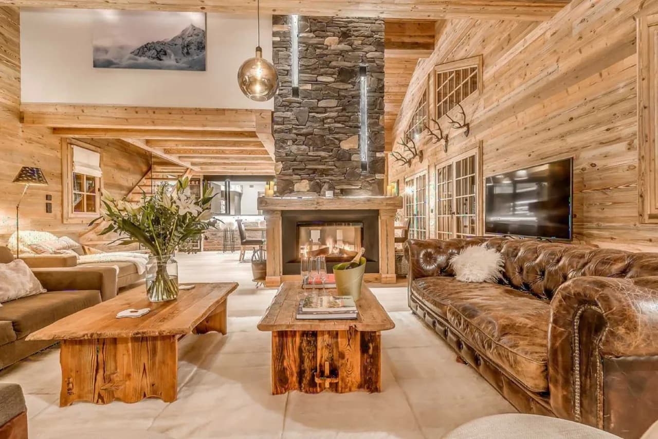 Four-Floor Alpine Residence With Premium Amenities photo 2