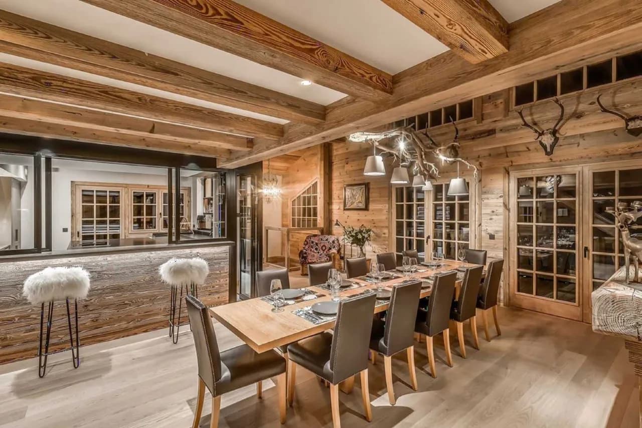 Four-Floor Alpine Residence With Premium Amenities photo 4