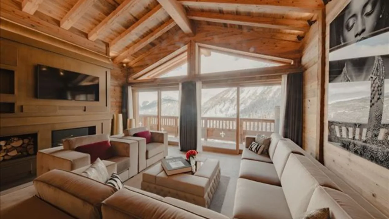 Modern 1BR Chalet With Shared Spa photo 2
