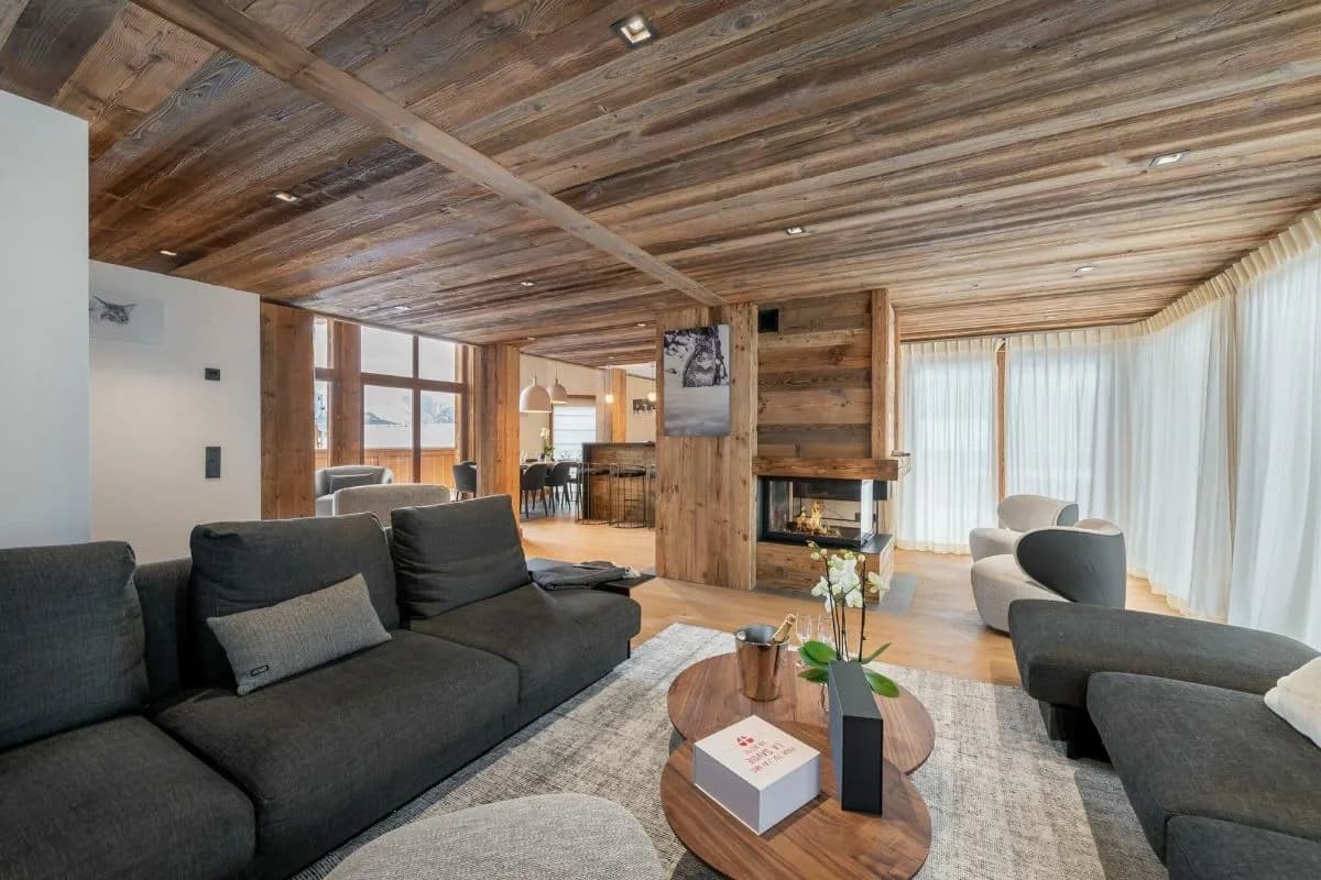 Quiet Alpine Hideaway With Full Comfort