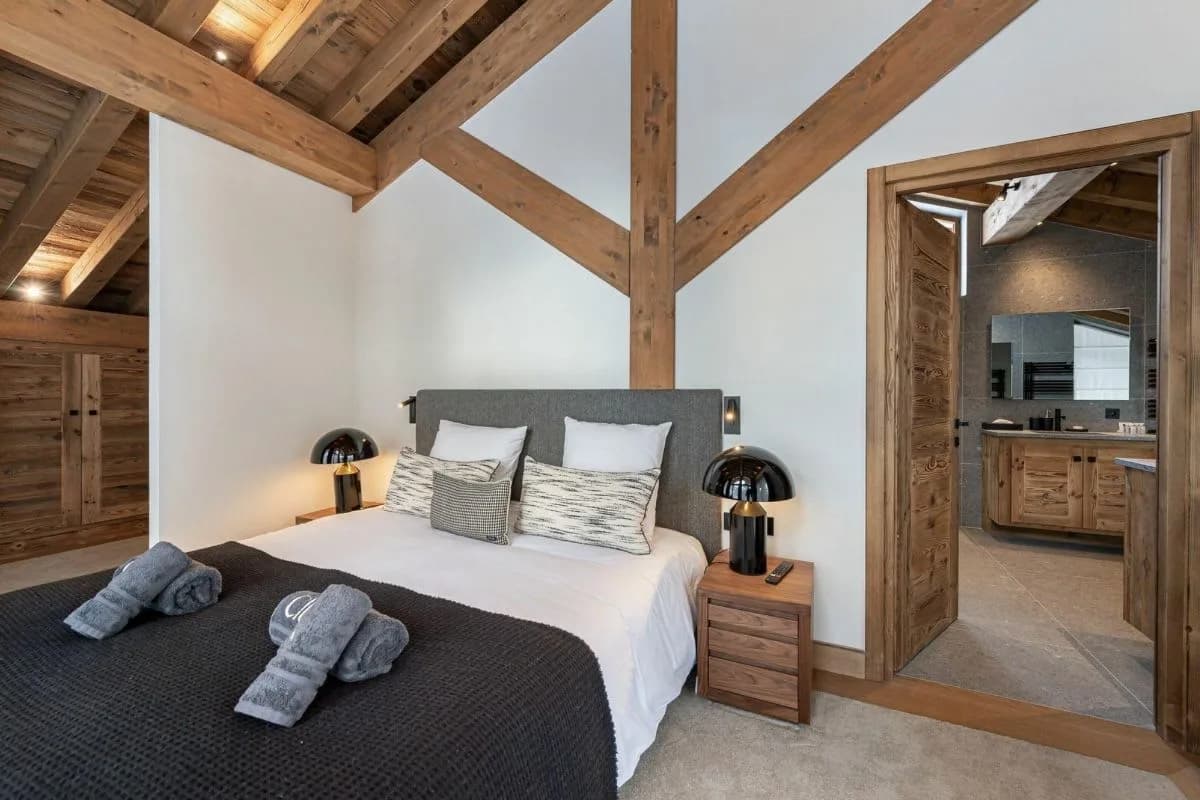 Quiet Alpine Hideaway With Full Comfort photo 3