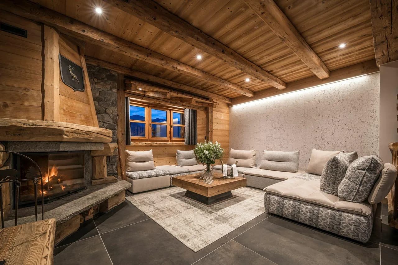 Charming Ski Hideaway With Private Spa photo 2