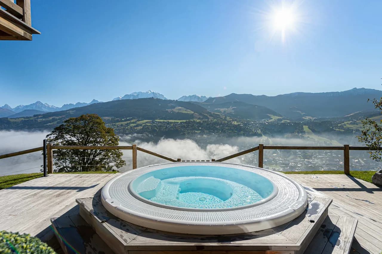 Prestigious Chalet Overlooking Megeve Mountains photo 4