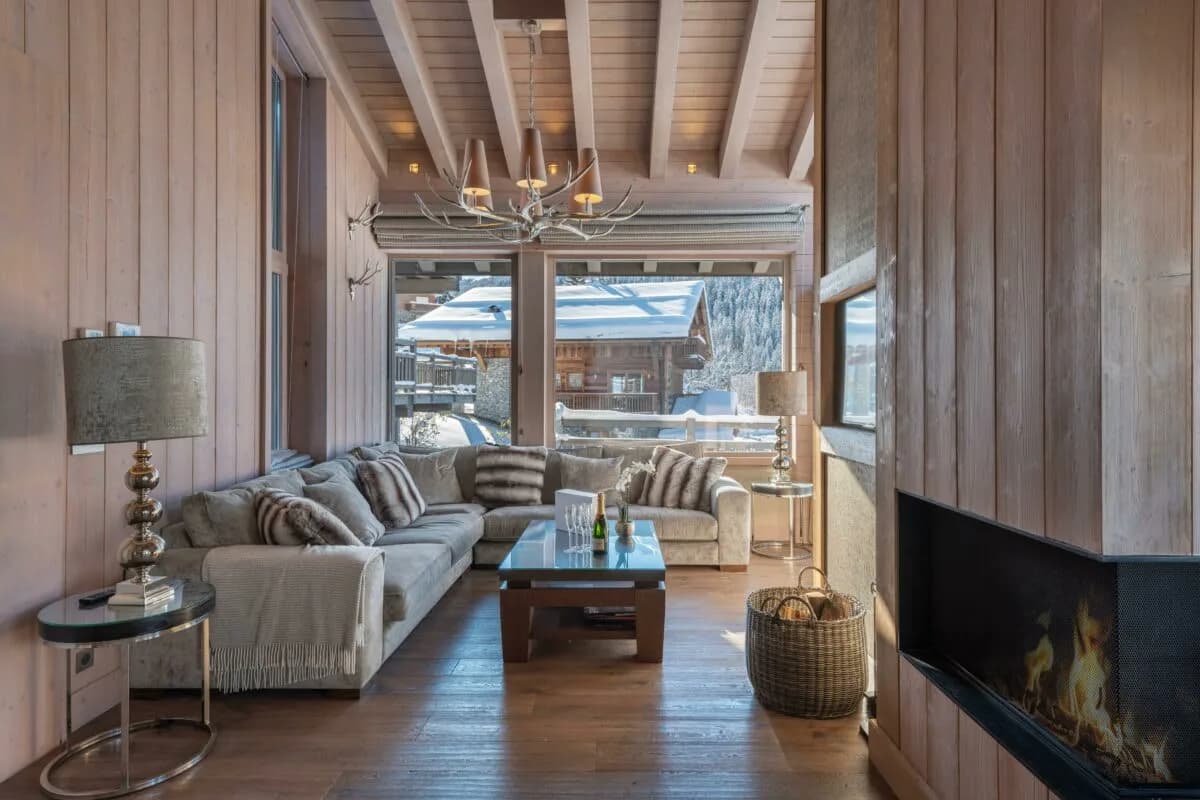 Scenic Courchevel Chalet With Outdoor Jacuzzi photo 2