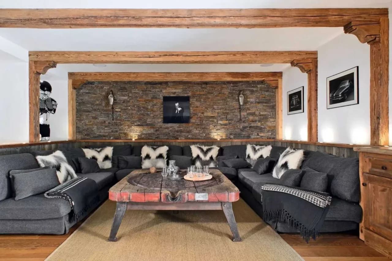 Forest-View Chalet Offering Total Relaxation