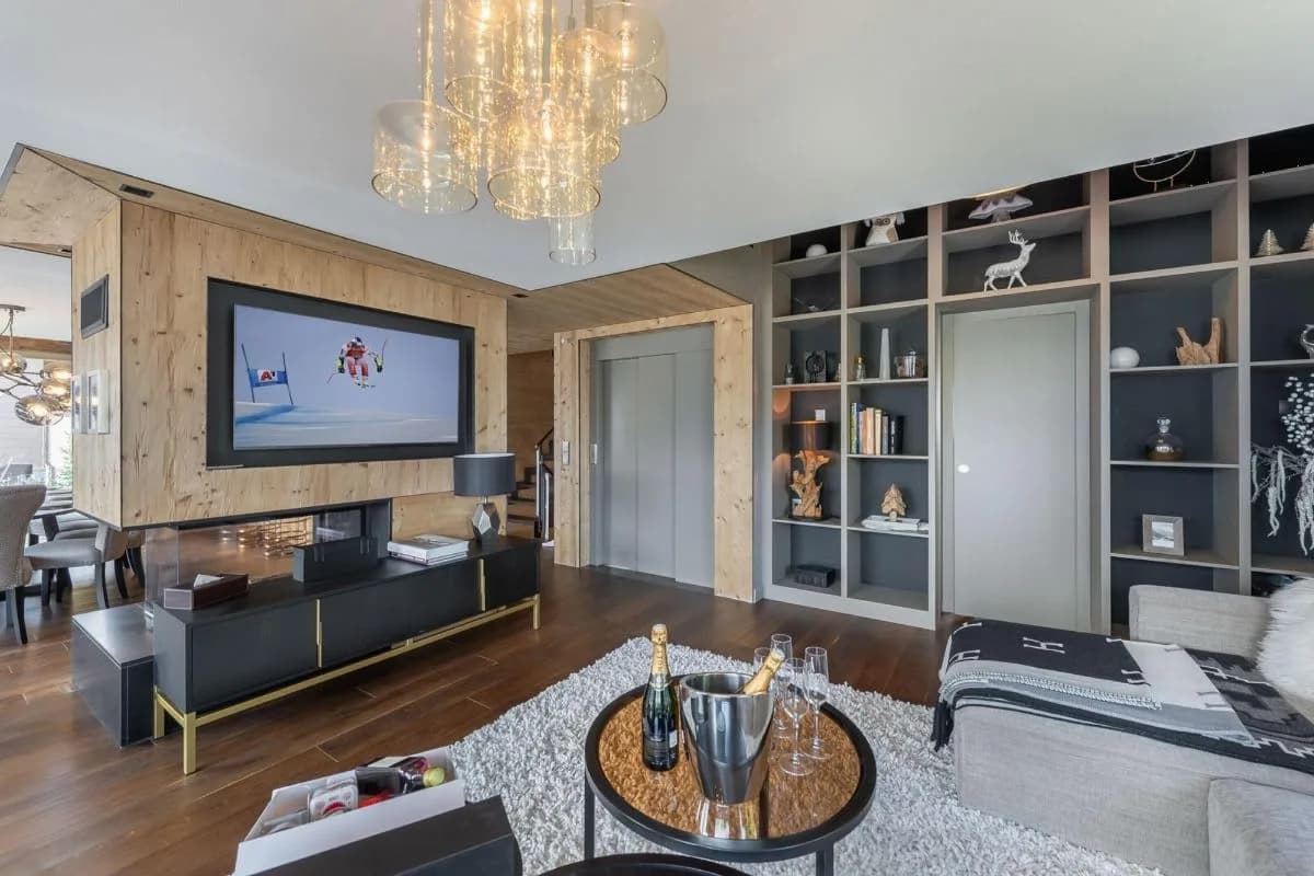 Perfect Courchevel Chalet For Mountain Holidays photo 2