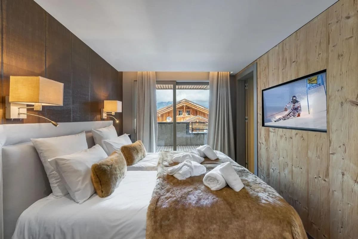 Perfect Courchevel Chalet For Mountain Holidays photo 3