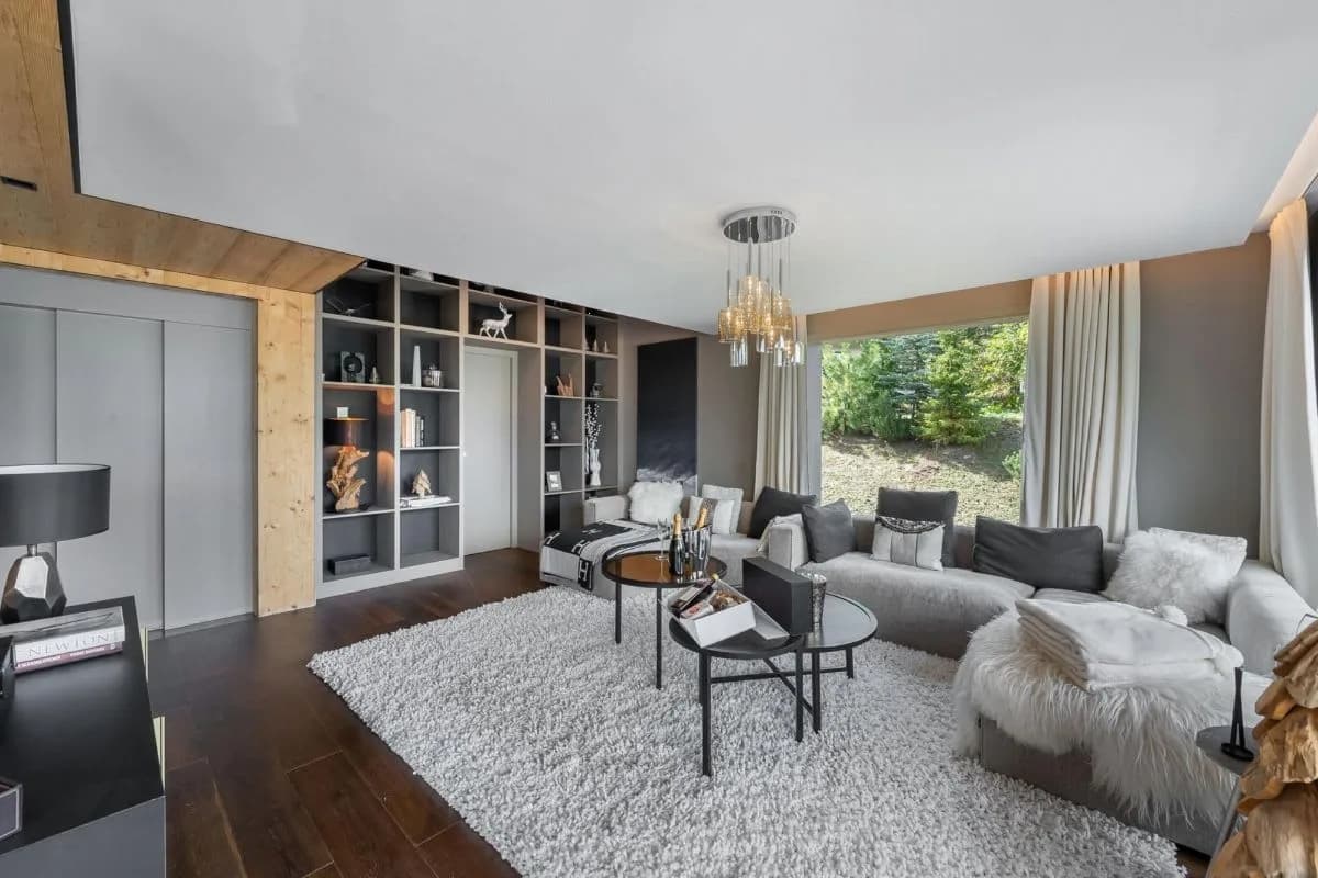 Perfect Courchevel Chalet For Mountain Holidays photo 4