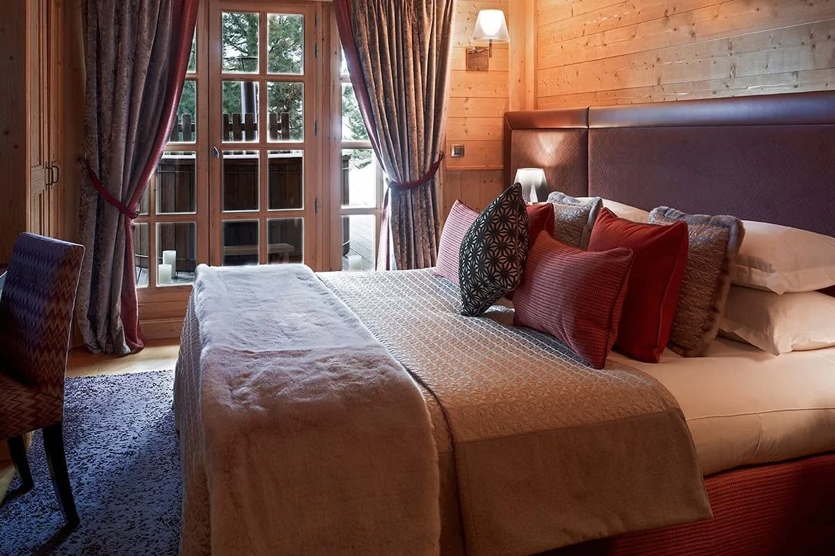 Courchevel 1850 Chalet with Private Chauffeur photo 3