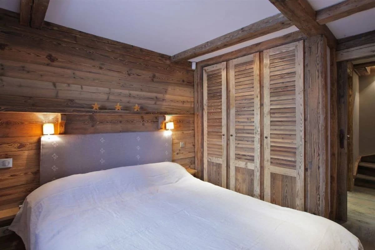 Authentic Alpine Chalet with Modern Comforts photo 3