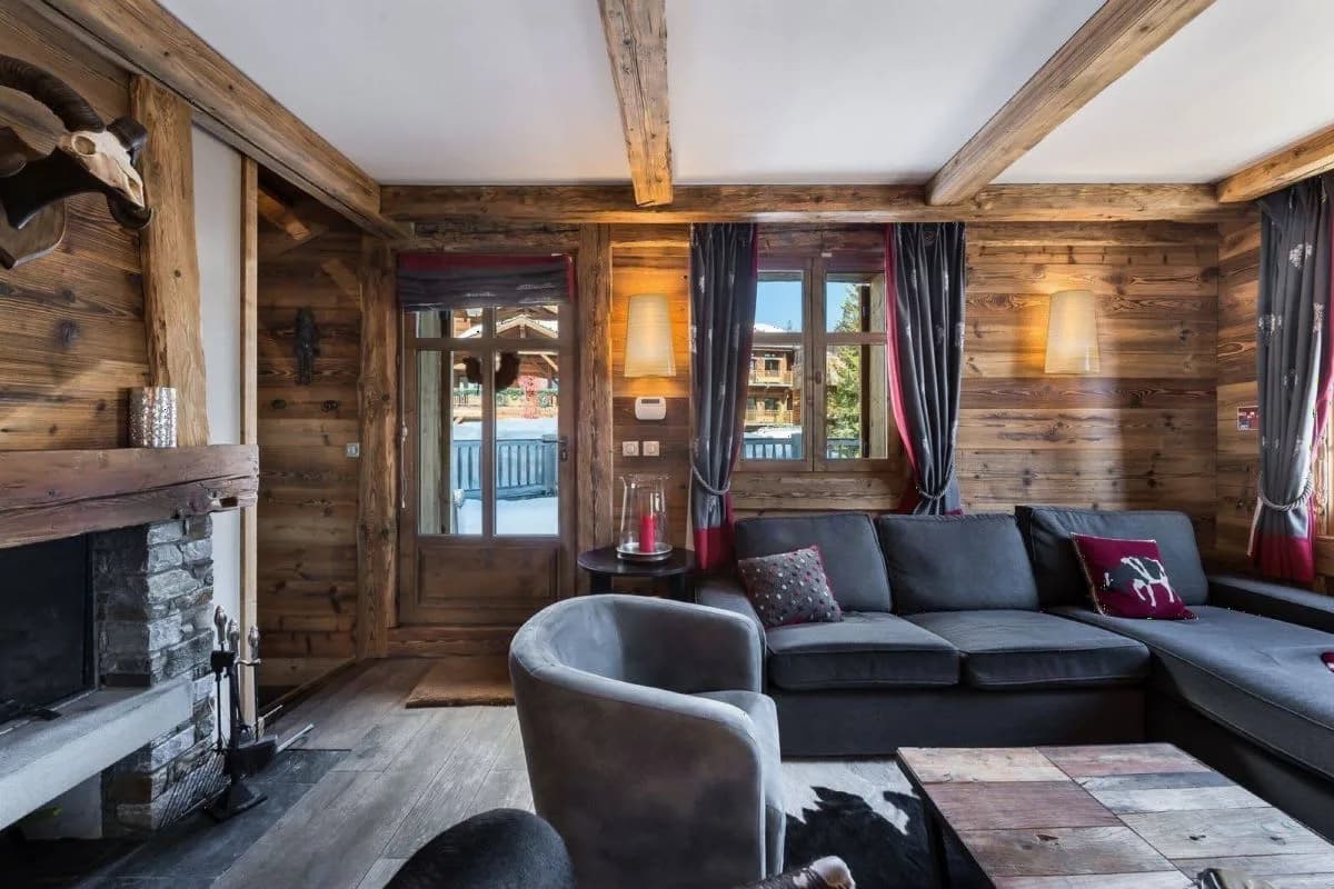 Authentic Alpine Chalet with Modern Comforts photo 4