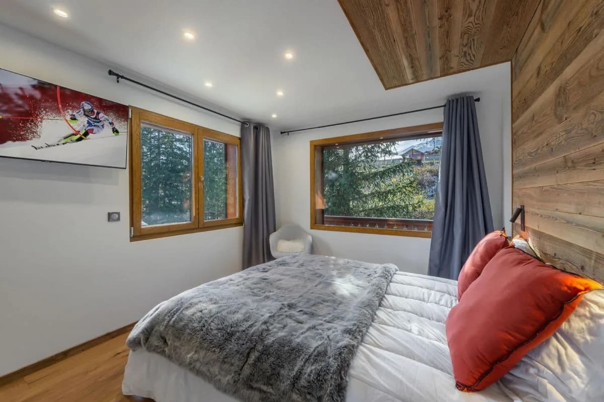 Comfortable Alpine Escape Near Resort Center photo 3