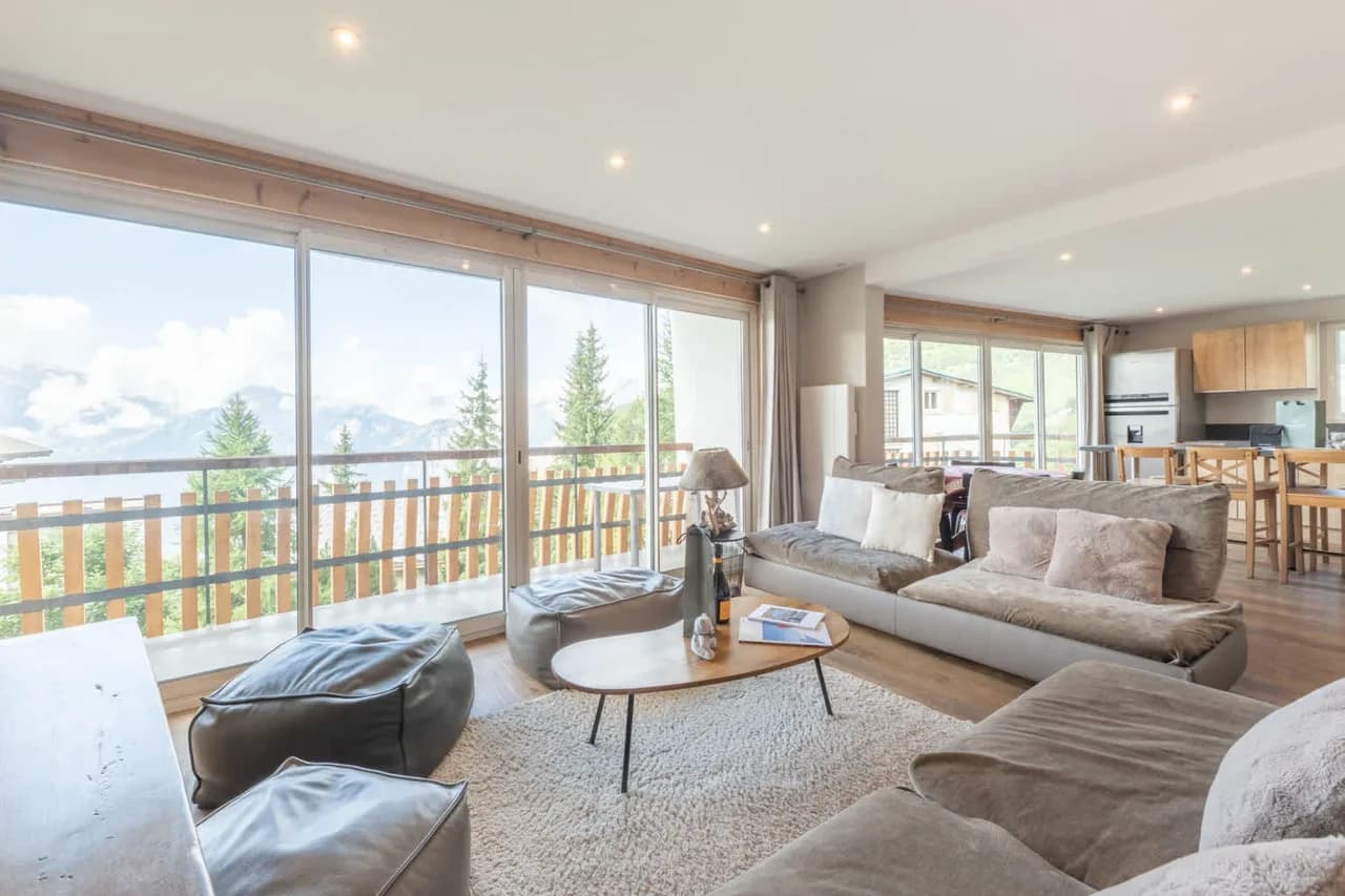 Serene Ski Apartment With Mountain Ambience photo 5