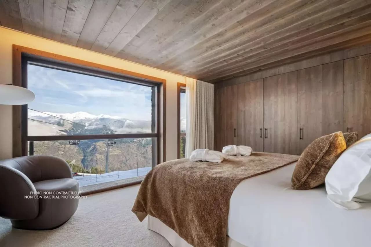 Elegant Alpine Living With Spa Facilities photo 3