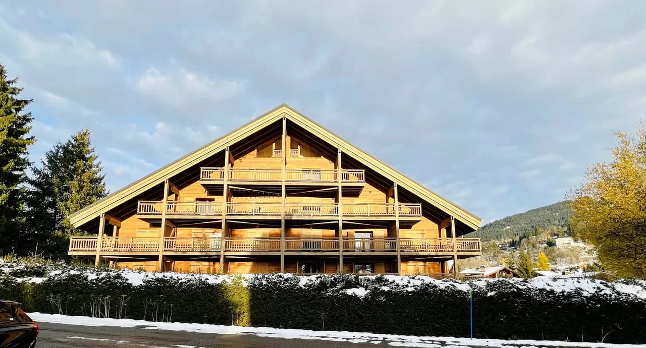 Peaceful Megeve Escape With Mountain Views
