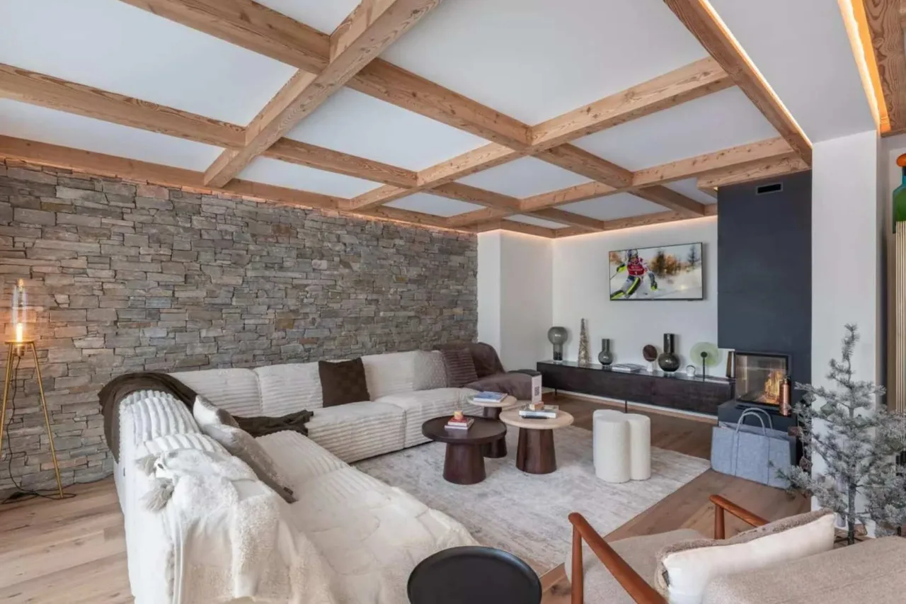 Comfort-Focused Alpine Stay With Great Access photo 2