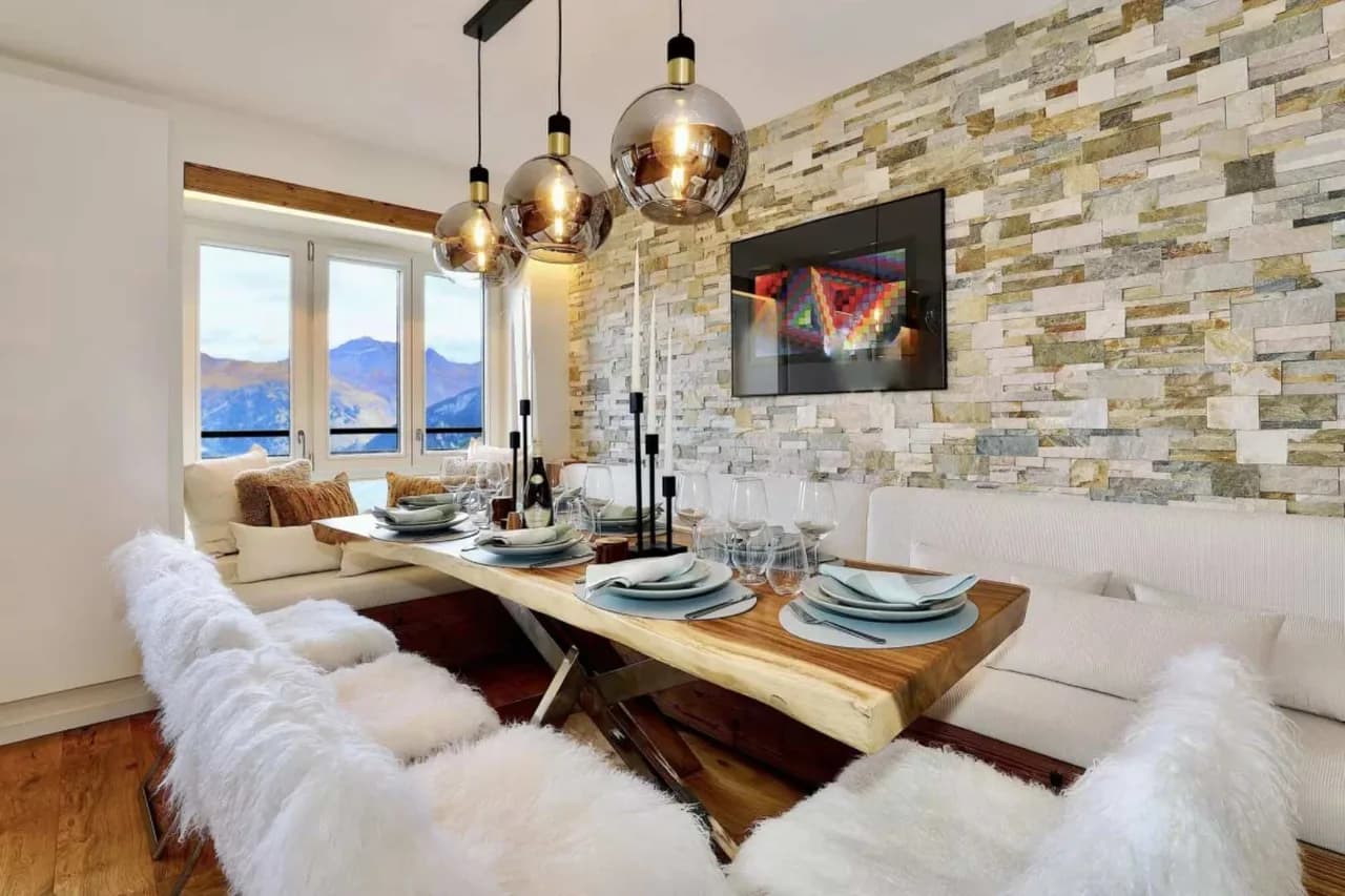 Warm Courchevel Escape With Ski Convenience photo 3
